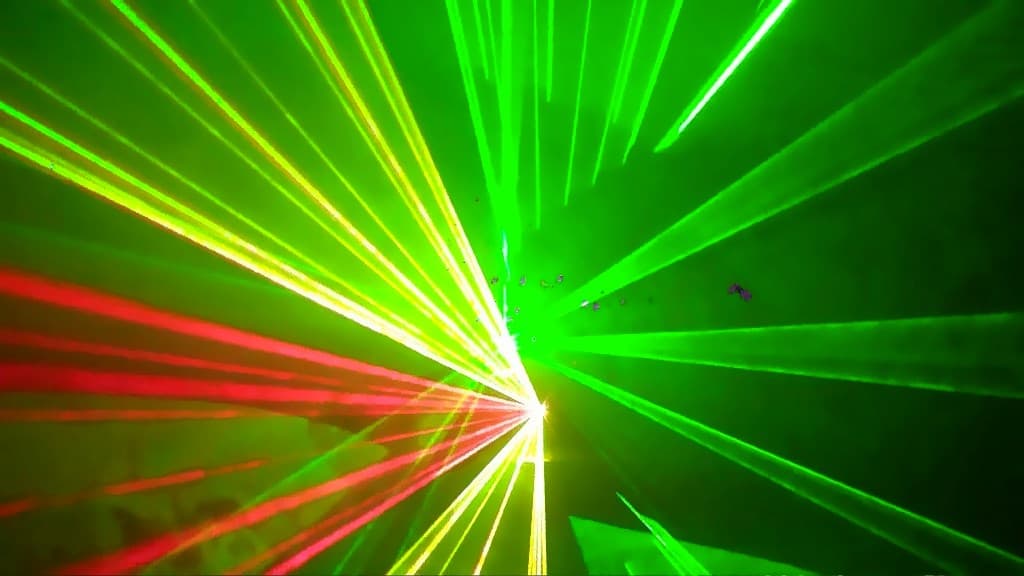 Лазерная установка купить в Екатеринбурге для дискотек, вечеринок, дома, кафе, клуба